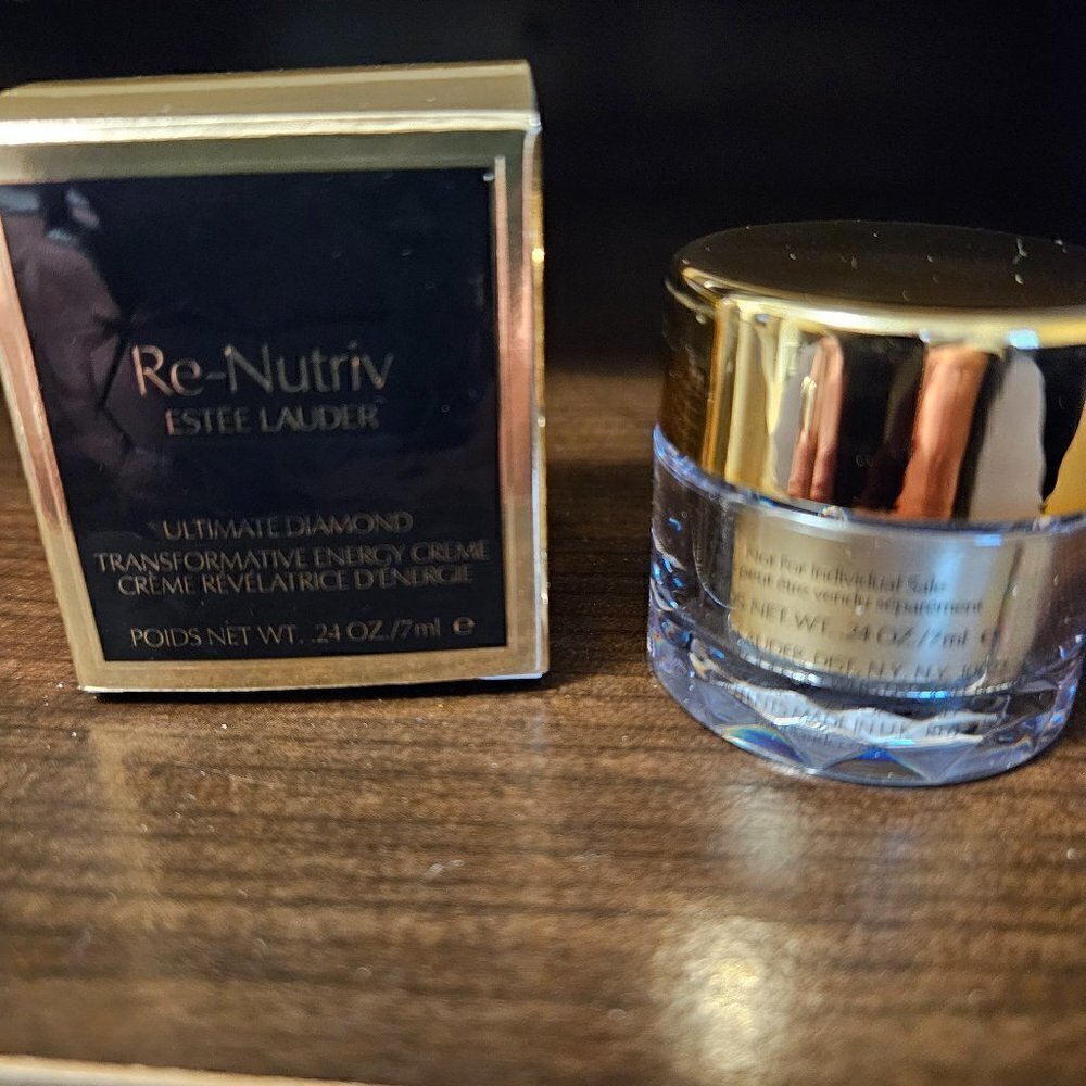 ESTEE Lauder Ultimate Diamond Sculpted Transformation Creme Moisturizer 7 ml - Picture 1 of 2